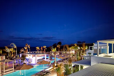 Aurora Luxury Suites Santorini