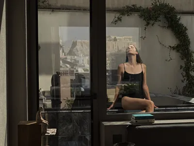Monastik Living in Athina