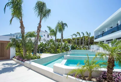 Vanik Suites