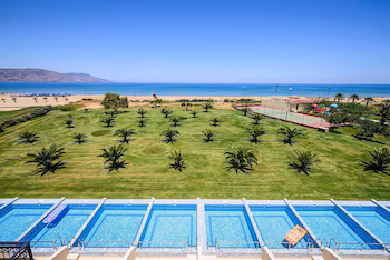 Vantaris Palace Hotel