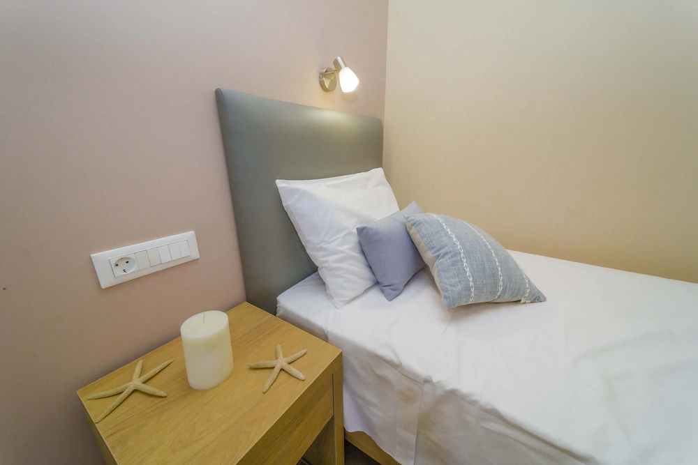 Amaryllis Beach Front Hotel