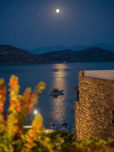 Royal Marmin Bay Boutique & Art Hotel