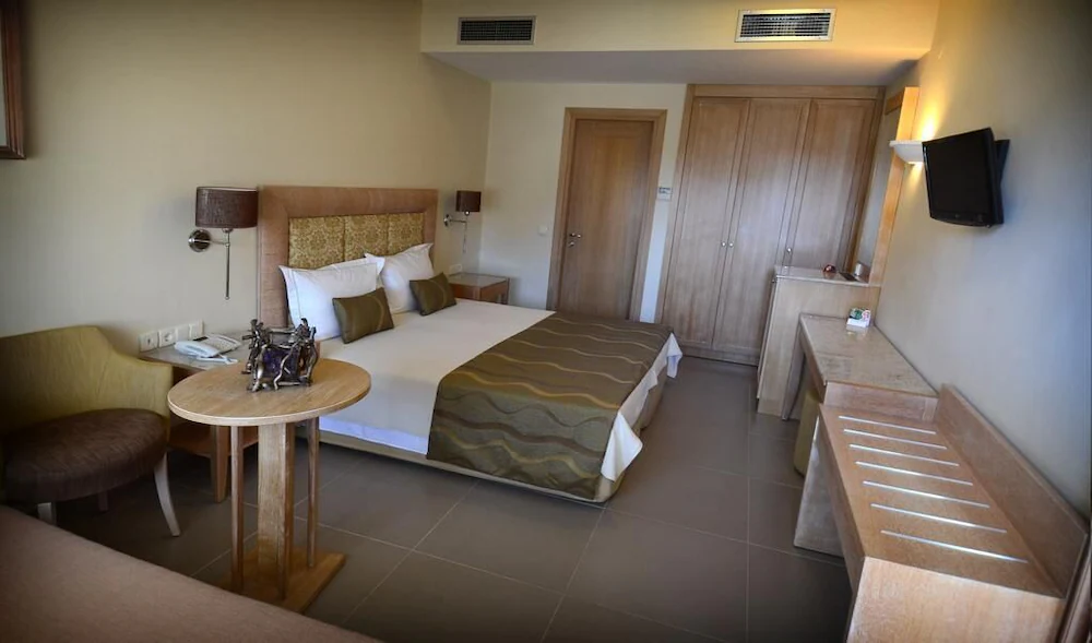Danai Hotel & Spa