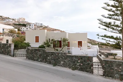 Kaminia Holiday Homes