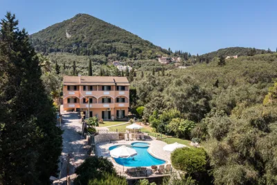 Nikiforos Apartments