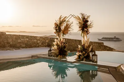 Lovia Mykonos