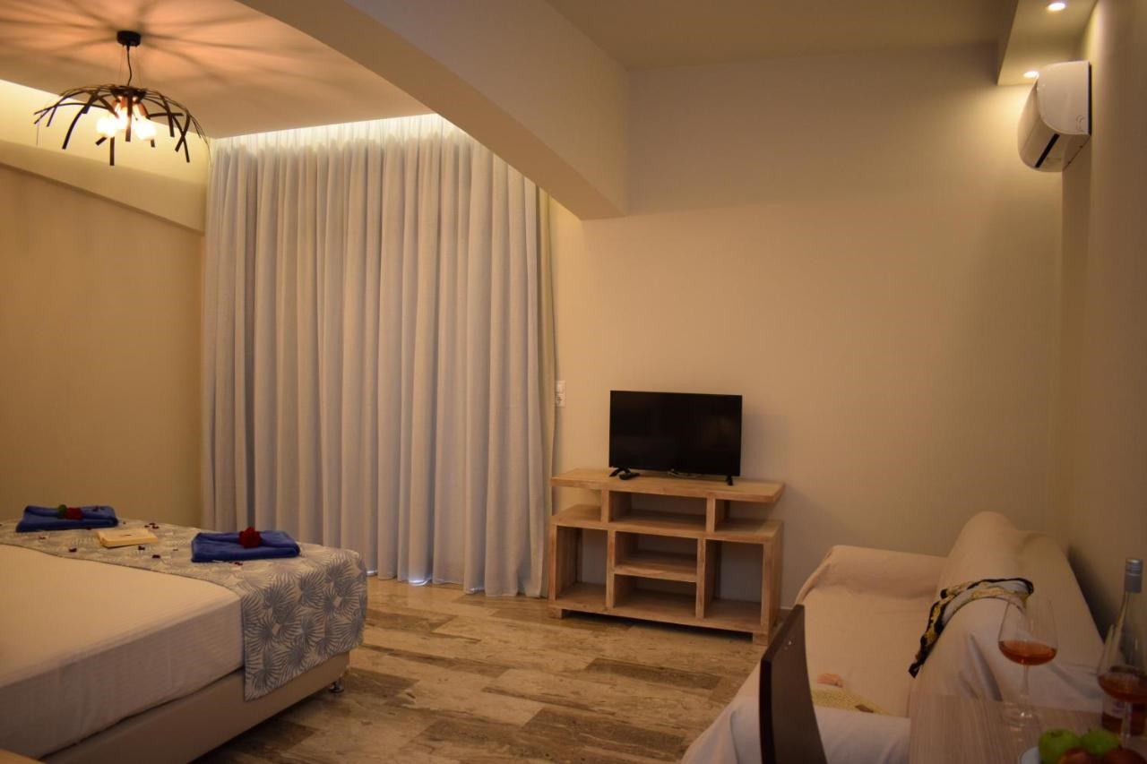 Hotel Myrtis