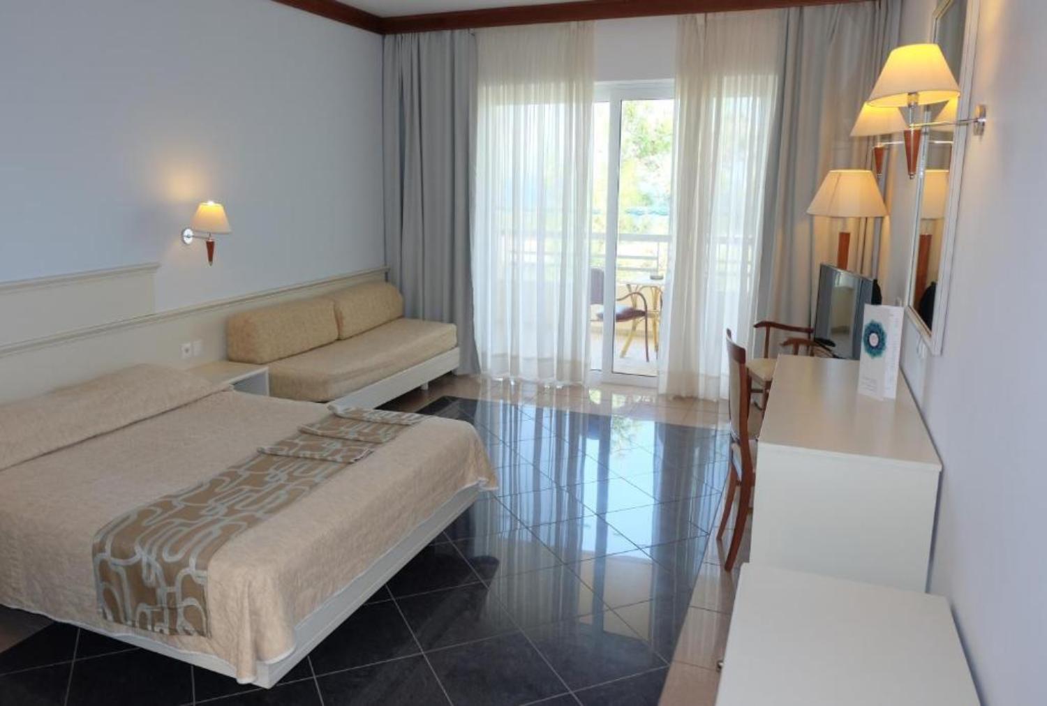 Kipriotis Maris Suites by Anayia All Inclusive Resorts