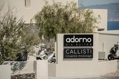 Adorno Oia