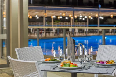 Golden Coast Hotel & Bungalows