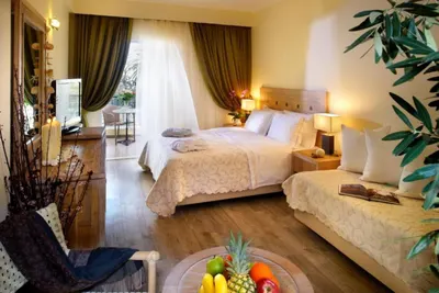 PORTES BEACH HOTEL