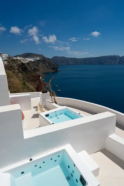 You and Me Suites Oia