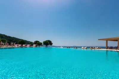 Ammoa Luxury Hotel & Spa Resort
