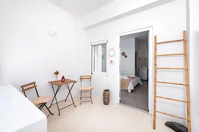 Thallos Cave House & Apartments