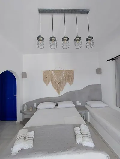 Anemelia Hotel Adamas