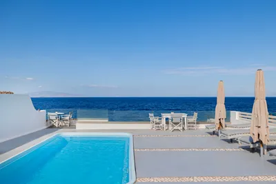 Vrachia Studios Santorini