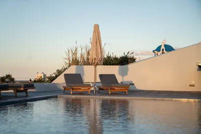 Volcanic Arc Santorini Suites