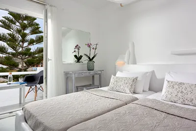 Milos Hotel