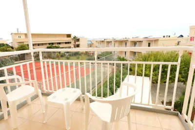Theo Hotel Apartments