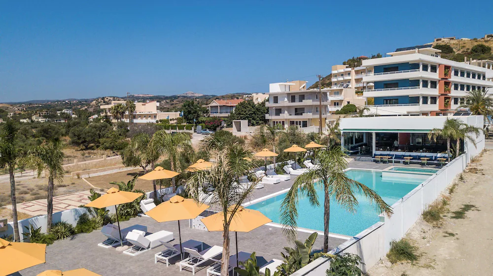 Mazoren Art Hotel
