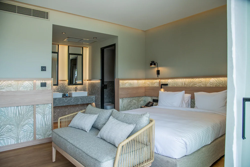 Senseana Sea Side Resort & Spa