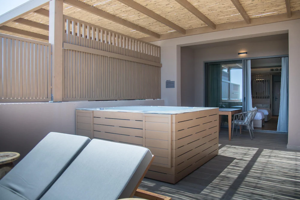 Senseana Sea Side Resort & Spa