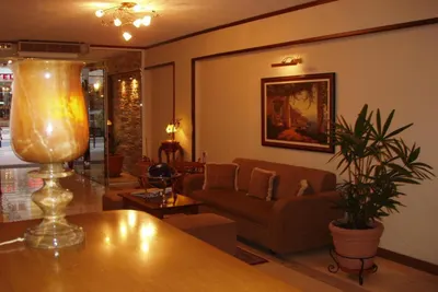 Lito Hotel