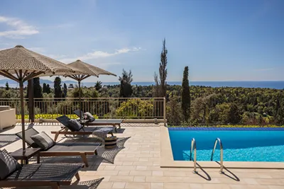 Villa Karmaniolos