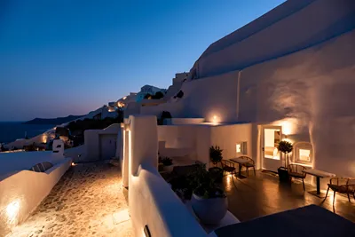 Twenty One Suites