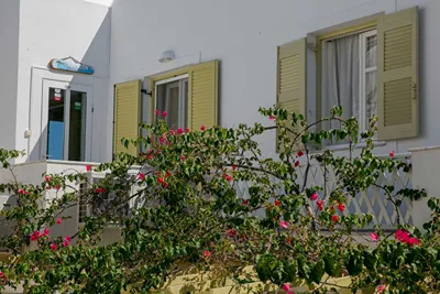 Leonardos Apartments
