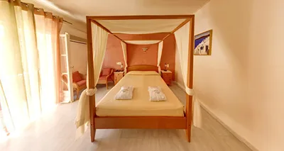 Antinea Suites & Spa Hotel