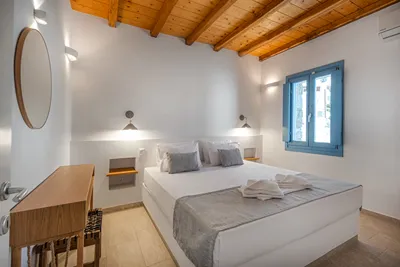 Galazio Suites Serifos