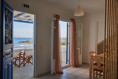 Cleopatra Homes Paros