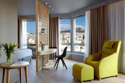 Zeus Wyndham Grand Athens