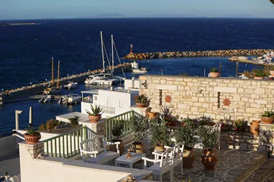Villa Isabella Studios & Suites