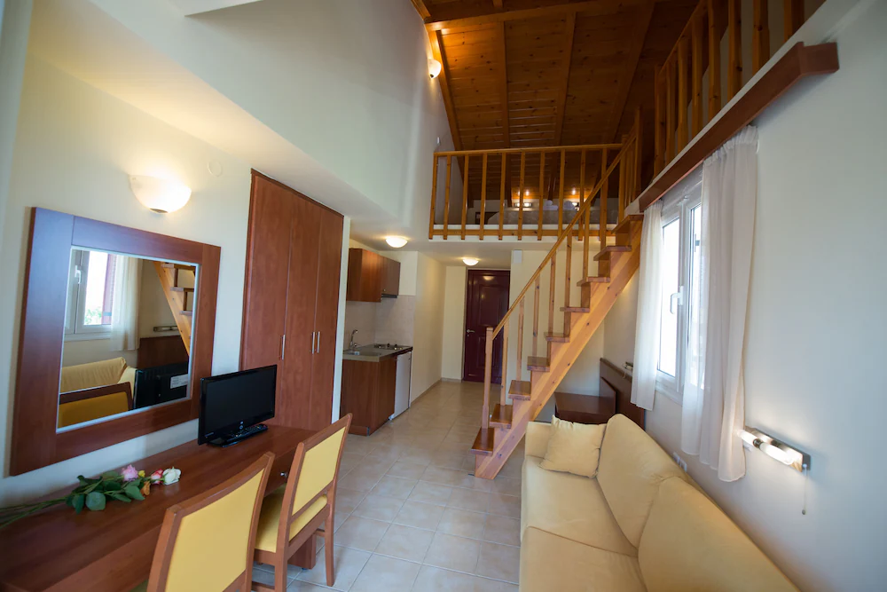 Summertime Inn