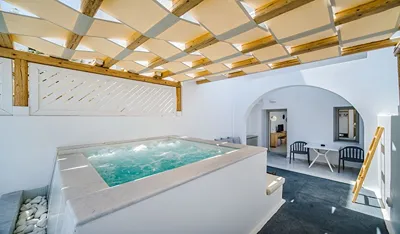 Symphony Suites Santorini