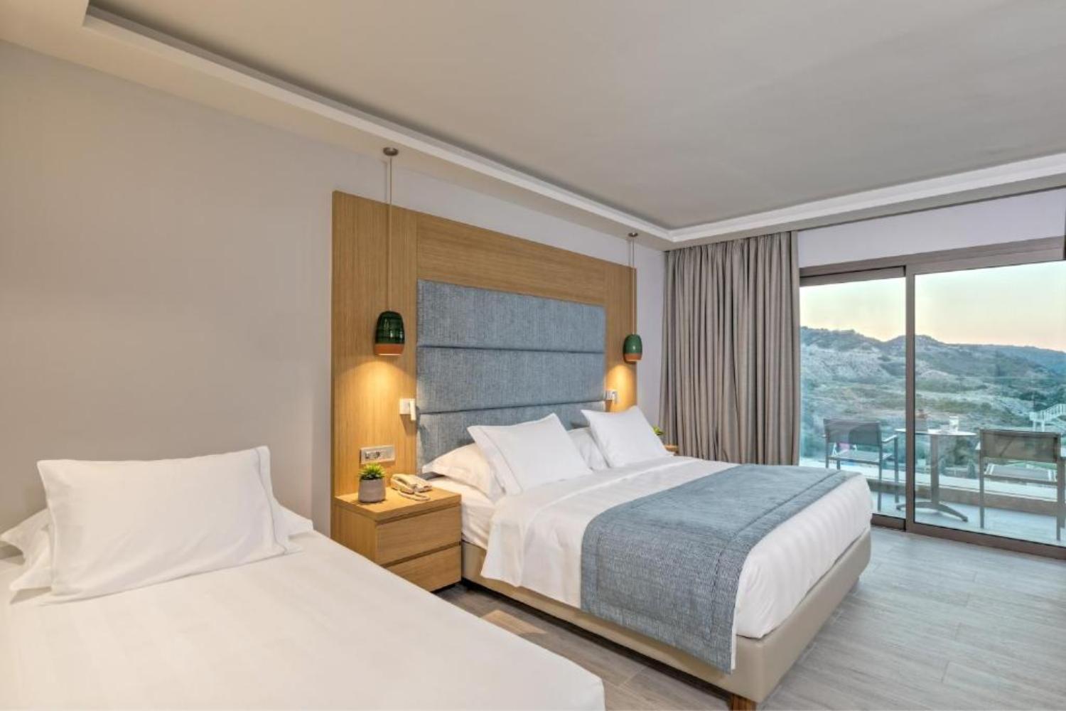 Amada Colossos Resort