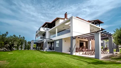 Dionisos Luxury Villas