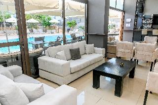 Saint Constantine Hotel