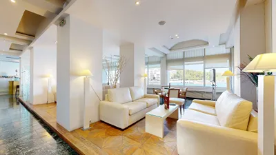 Lucy Hotel Chalkida