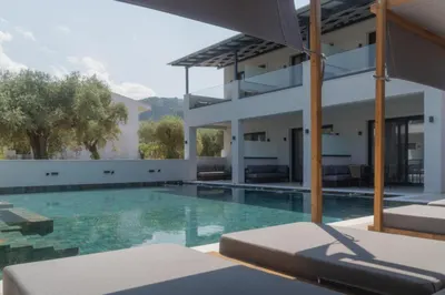 Alora Luxury Suites