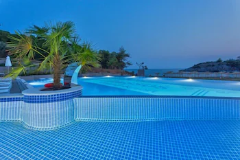 Thassos Grand Resort