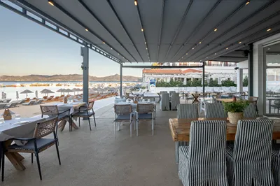 Oasis Beach Hotel