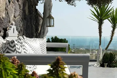San Marino Suites