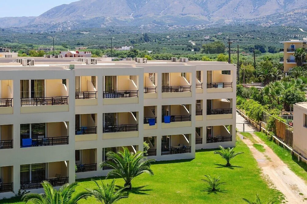 Vantaris Palace Hotel