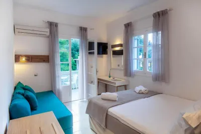 HOTEL NEFELI