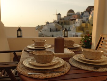 OIA Unique Homes by K&K
