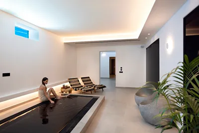 Tropicana Suites & Villas