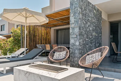 Dionisos Luxury Villas